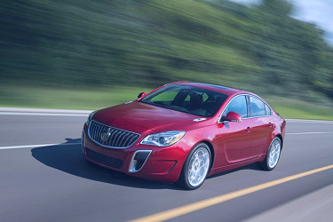 2017 Buick Regal GS Performance and Features